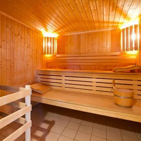 Holiday home Maison Conviviale A Avec Piscine Partagee Aubignan