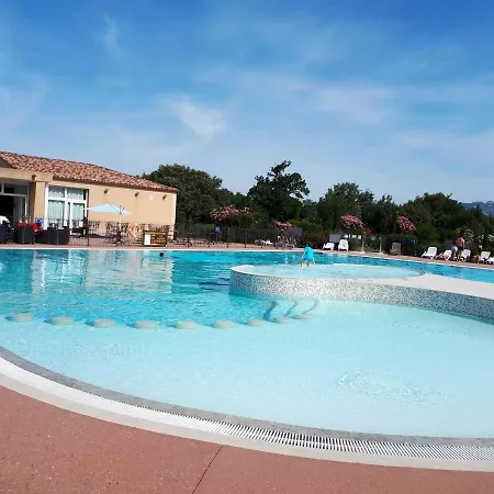 Maison Conviviale A Avec Piscine Partagee Aubignan